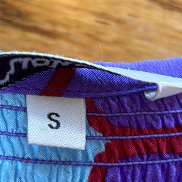 Tucker purple and red floral button front dress. Smocked neckline. Size Small. - Picture 3 of 14